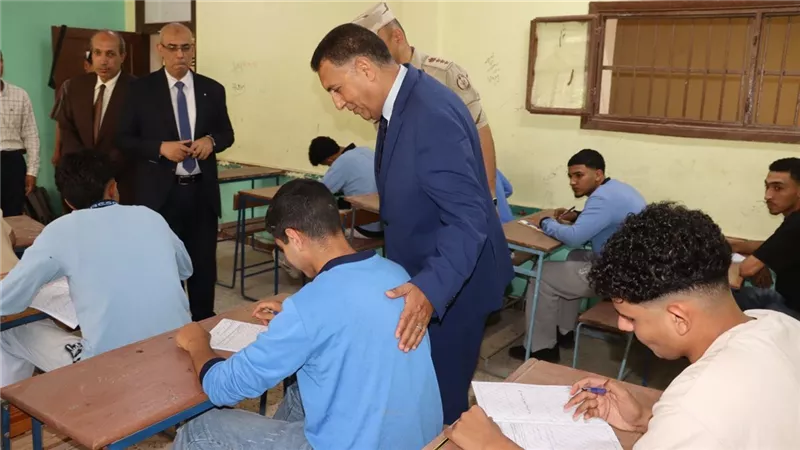 تعليم القليوبية تحذر الطلاب من صفحات الغش: إجابات الإنجليزي المتداولة وهمية
