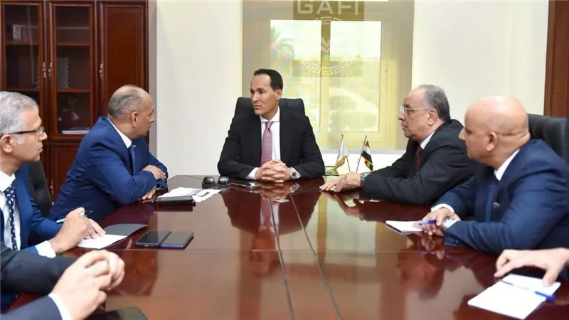 رئيس الاستثمار يتفقد خدمات المستثمرين والمنطقة الحرة بالإسكندرية