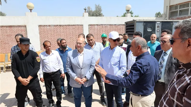 محافظ الجيزة يتفقد مشروع محطة رفع الصرف الصحي ببني يوسف في أبو النمرس