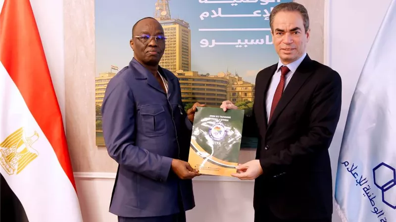 المسلماني يستقبل رئيس اتحاد التلفزة الأفريقي لبحث تعزيز التعاون الإعلامي 
