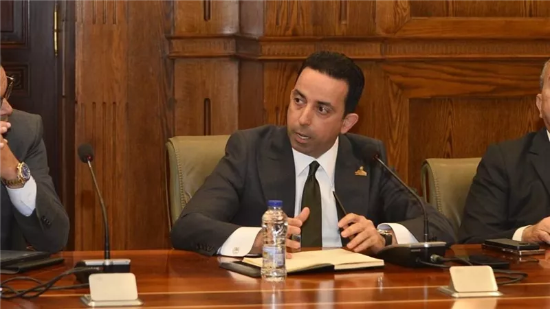 النائب كريم إمام: بعض جهات التمويل تتعامل مع تعثر العملاء كمصدر للربح