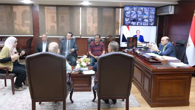 محافظ الغربية يرسخ نهج التواصل المباشر مع المواطنين ويترجم الشكاوى إلى إجراءات