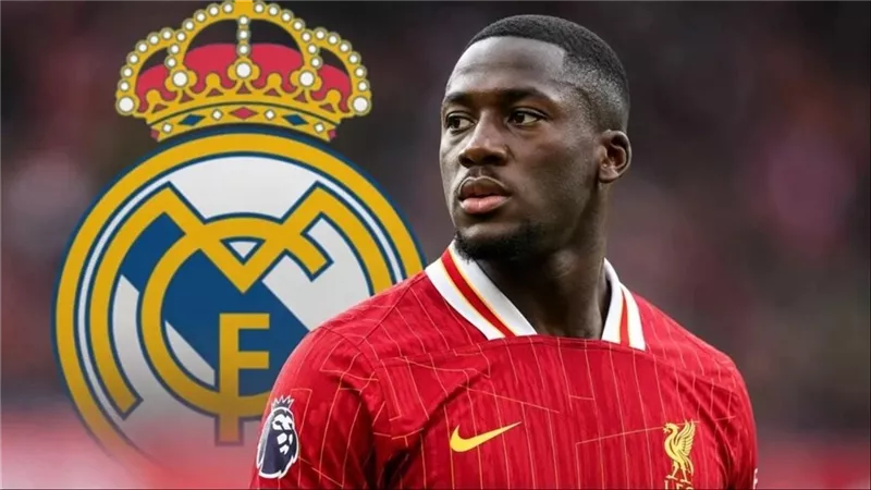 بعد فوزه بالانتخابات.. بيريز يقترب من حسم صفقة كوناتي لريال مدريد