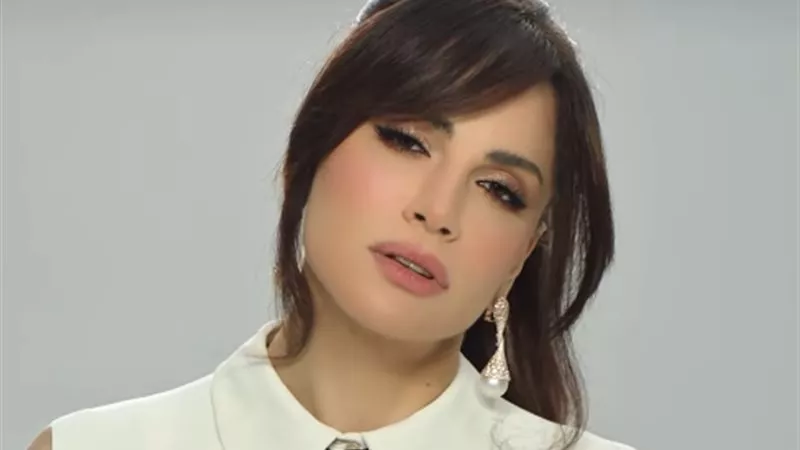 هل يجمع شيرين وآمال ماهر ديو غنائي؟.. آمال ماهر تكشف الحقيقة