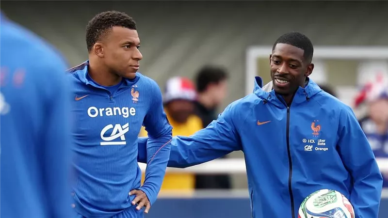 ديمبيلي يطالب مبابي بزيادة المجهود الدفاعي مع فرنسا قبل كأس العالم
