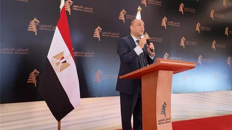  حسن رداد: العامل المصري أثبت قدرته على مواجهة التحديات