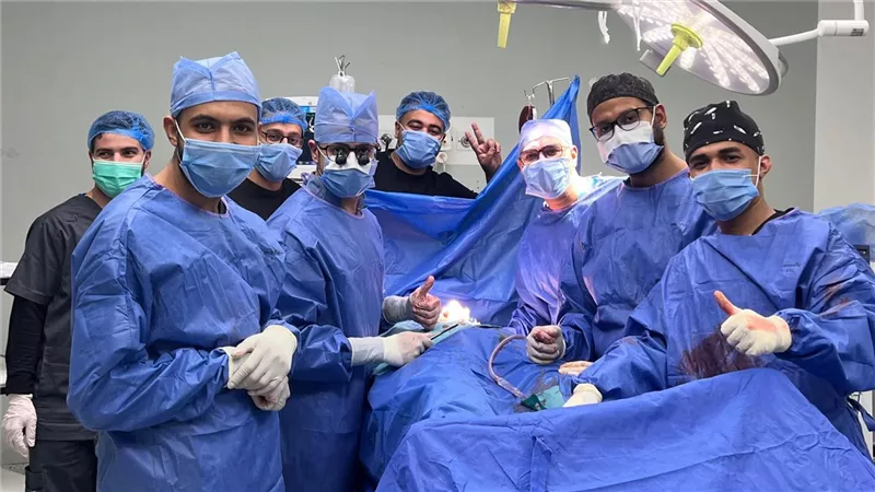 فريق طبي بمستشفى دمياط العام ينجح في إجراء أول عملية منظار للقنوات المرارية ERCP