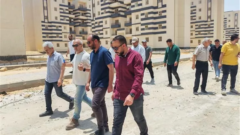 وزيرة الإسكان تتابع تنفيذ المشروعات السكنية بـ3 مدن جديدة