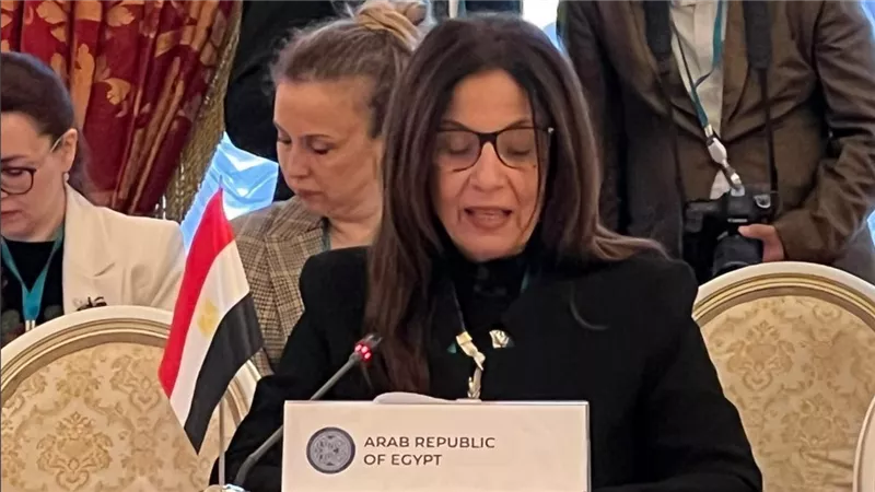 وزيرة الثقافة: حريصون على صون وتوثيق المقتنيات النادرة مع الجمعية الجغرافية 