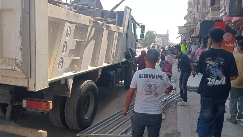 حي الأربعين بالسويس يشن حملة إشغالات مكبرة ومفاجئة لرفع التعديات 