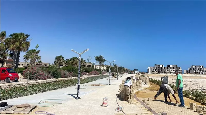 استعدادا لاستقبال الزائرين.. جهاز القرى السياحية يضع اللمسات الأخيرة لممشى مارينا | صور 