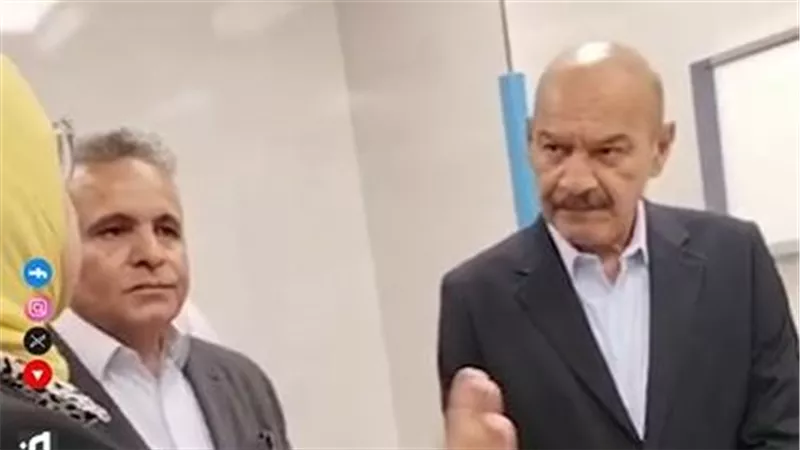 مش عاوز شكر والله.. رد إنساني من محافظ السويس على مريضة داخل المستشفى الجامعي