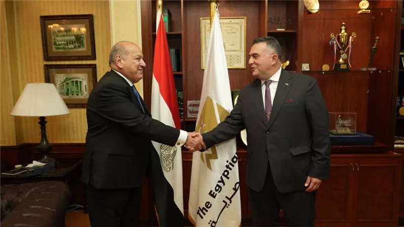 رئيس البورصة المصرية يستقبل وكيل مجلس النواب لتعزيز التعاون التشريعي