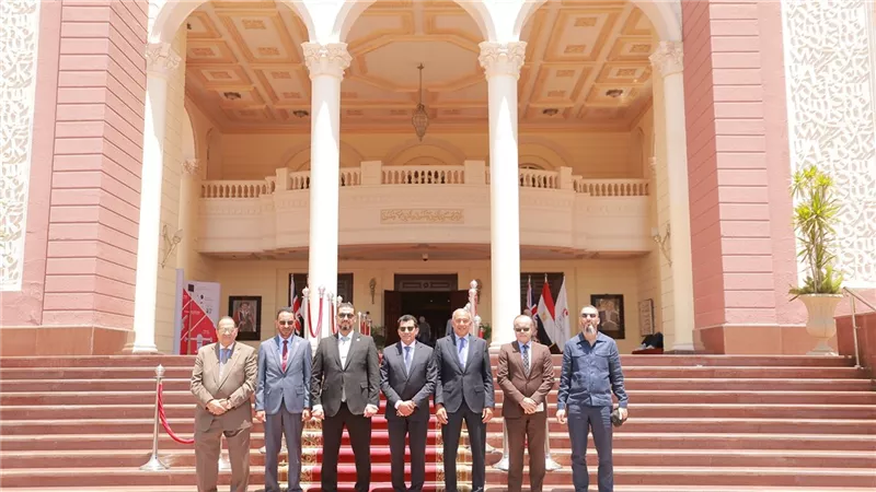 الجامعة البريطانية تستقبل وزير الرياضة الليبي لبحث آفاق التعاون