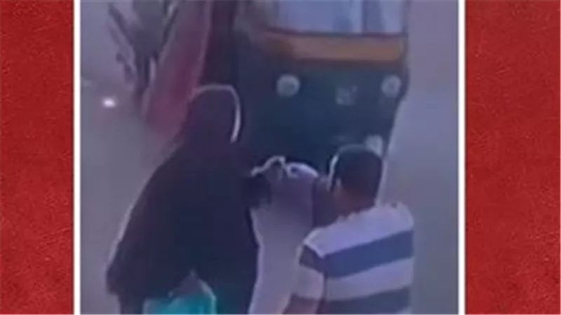 خبطها بالتوك توك علشان 10 جنيه.. أسرة السيدة المسنة تكشف تفاصيل الاعتداء عليها