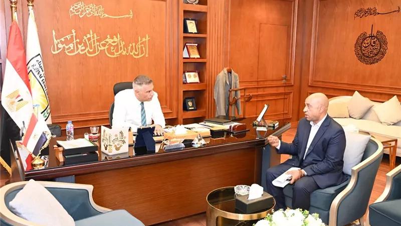 محافظ جنوب سيناء يبحث دعم وتطوير القطاع الزراعي بالمحافظة