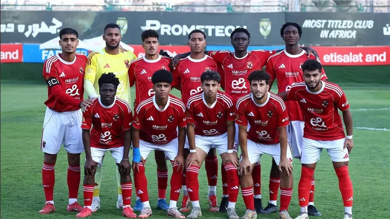 الأهلي يصفي فريق 2005 ويتمسك بالخماسي الذهبي 