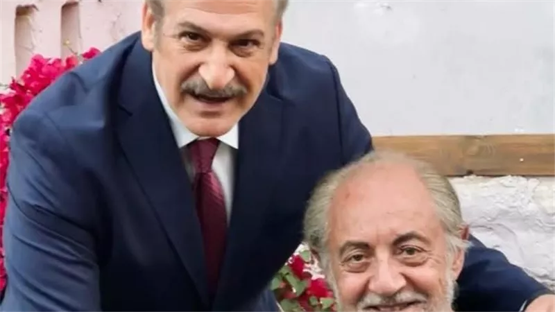 عمر زهران يسترجع ذكرياته مع عبد العزيز مخيون: قالي الفن مهنة قاسية