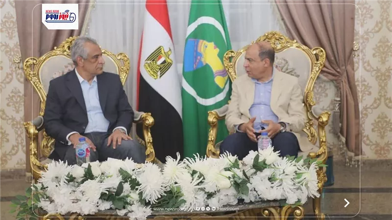 محافظ المنيا يستقبل وزير الإنتاج الحربي لمتابعة مشروعات حياة كريمة