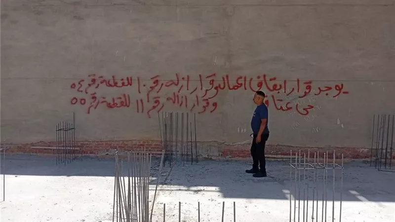 حي عتاقة يشن حملة مكبرة على العقارات المخالفة ويؤكد: لا تهاون 