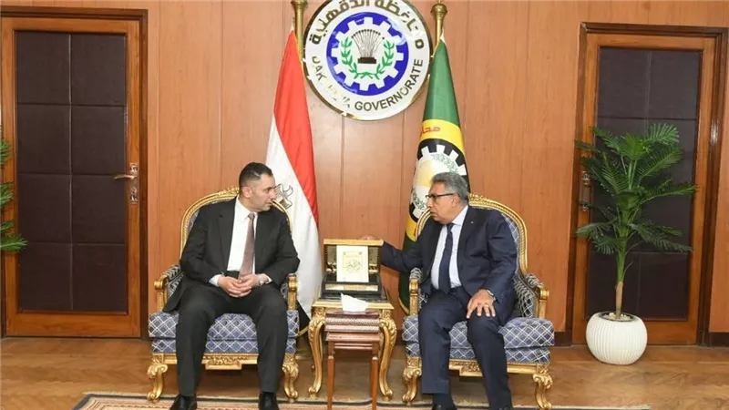 محافظ دمياط يزور الدقهلية لافتتاح معرض دي بلس العقاري وتعزيز التعاون المشترك