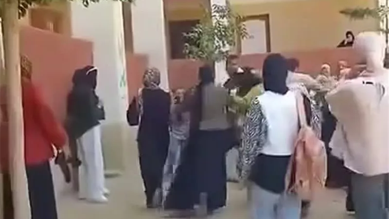 أمن الشرقية يفحص واقعة التعدي على سيدة داخل فناء مدرسة إعدادية 