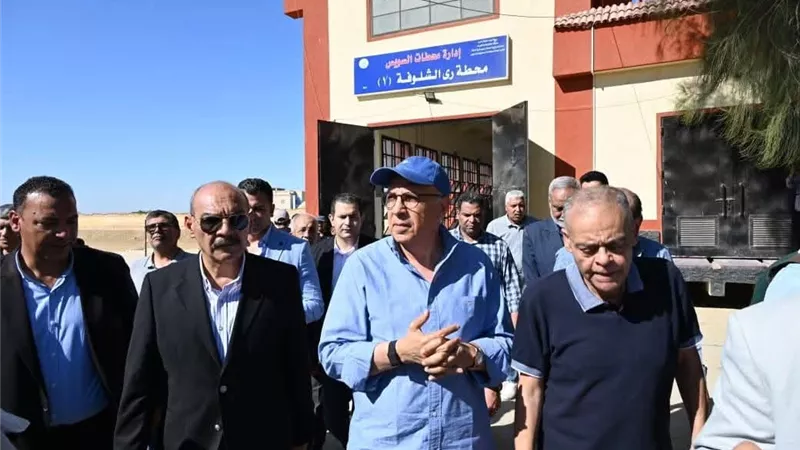 محافظ السويس ووزير الري يتابعان جاهزية المنظومة المائية  