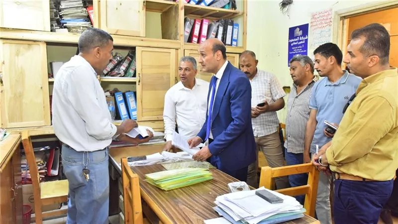 محافظ أسيوط يتفقد المركز التكنولوجي بمركز الفتح لمتابعة ملفي التصالح والتقنين 