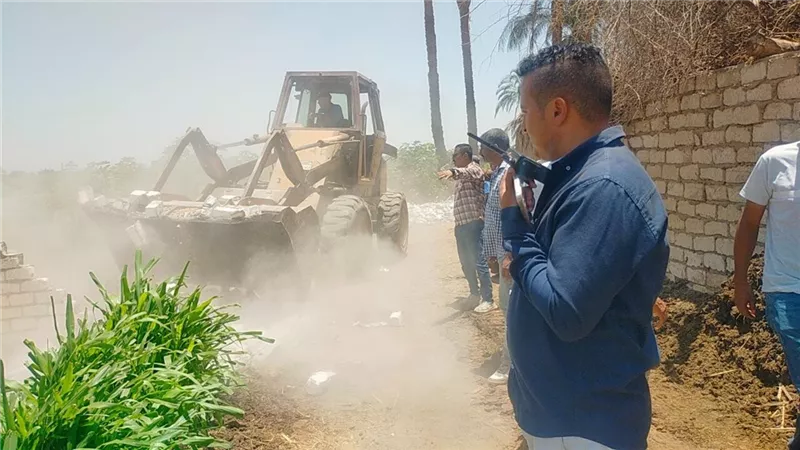 في الموجة 29.. محافظ أسيوط يعلن إزالة 34 حالة تعد على أراض زراعية  
