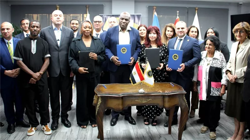 اتحاد المستثمرات العرب يوقع اتفاقيتىن لدعم التعاون في عدد من القطاعات بالكونغو