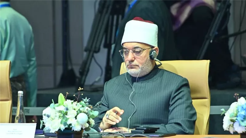 مفتي الجمهورية: المؤسسات الدينية مطالَبة بتأهيل الشباب أخلاقيا وفكريا