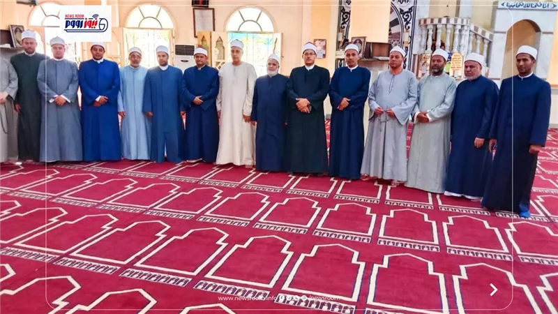 أوقاف الفيوم والأزهر يطلقان قافلة دعوية حول أثر استقرار الأسرة في بناء الإنسان