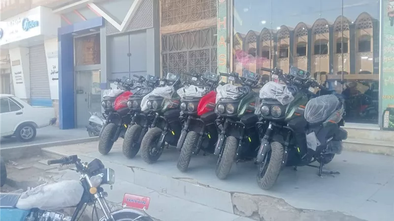 محافظ السويس يوجه بتشديد الرقابة على الاسكوتر والمنشآت غير المرخصة