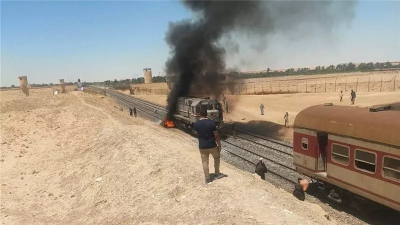 أسرة واحدة ضحية مأساة الشلوفة.. ننشر أسماء ضحايا حادث تصادم قطار السويس بملاكي