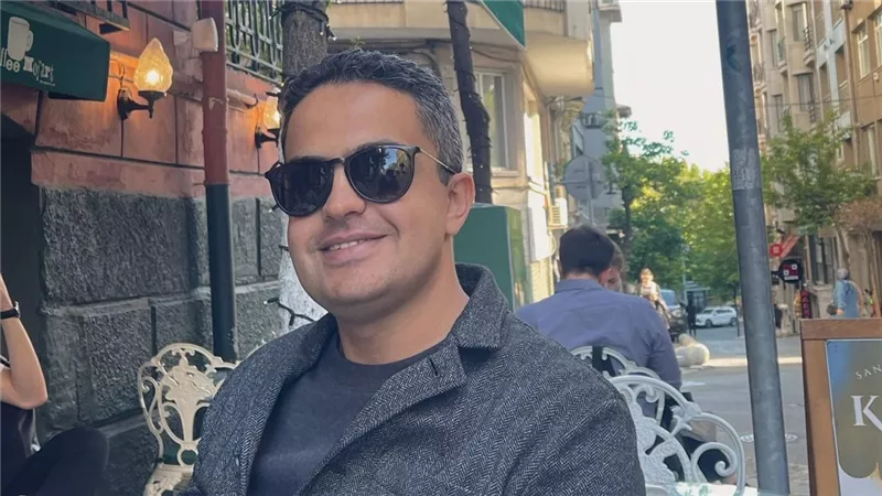 المنتج مصطفى العوضي يحيى ذكرى رحيل والده الأربعين بكلمات مؤثرة 