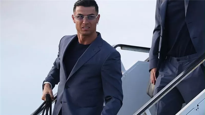 رونالدو يصل إلى الولايات المتحدة مع منتخب البرتغال استعدادًا لكأس العالم 2026