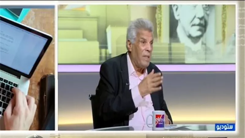 روائي: رغم براعة الـ AI لكن صناعة الرواية ما زالت مهمة الكاتب فقط