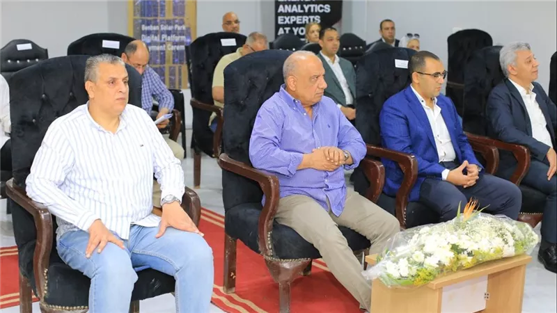 وزير الكهرباء يتابع ربط مشروع «أبيدوس 2» للطاقة الشمسية على الشبكة القومية