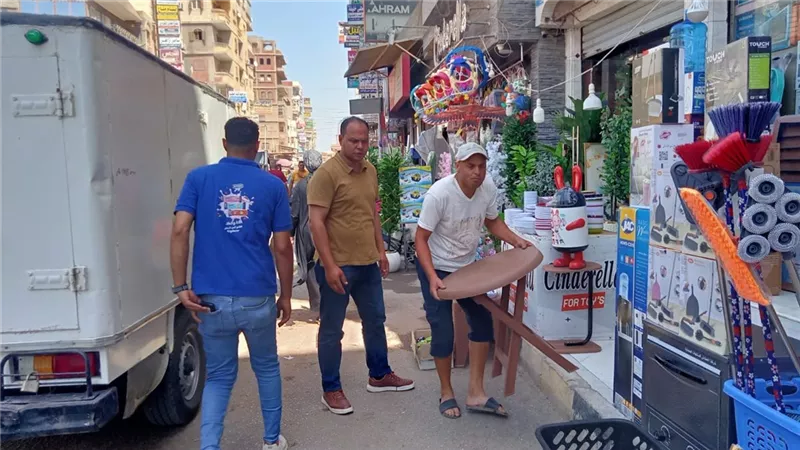 لرفع لاشغالات.. محافظ الدقهلية يتابع حملة لرفع الإشغالات بأجا