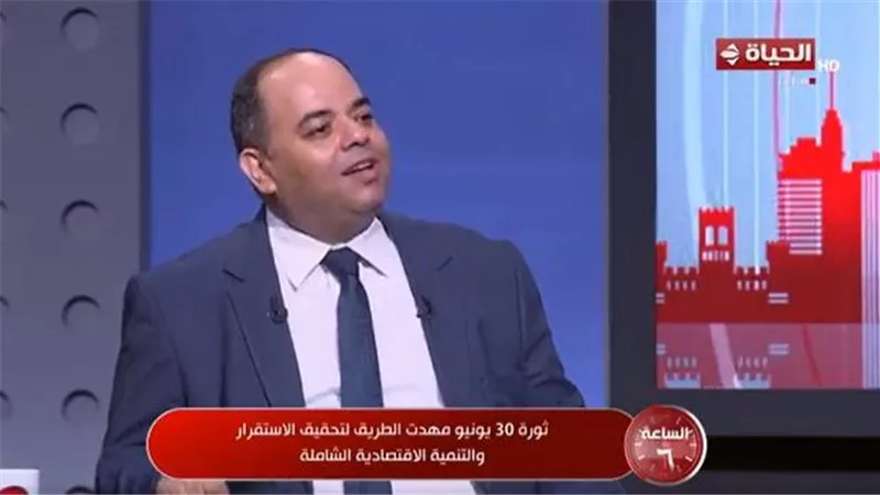 عمرو سليمان: مصر انتقلت من التنمية المتوسطة إلى المرتفعة ودخل الفرد زاد 33%