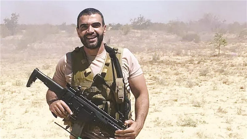 والد زوجة الشهيد منسي: أبناء أحمد منسي تحت رعاية كاملة من الدولة 