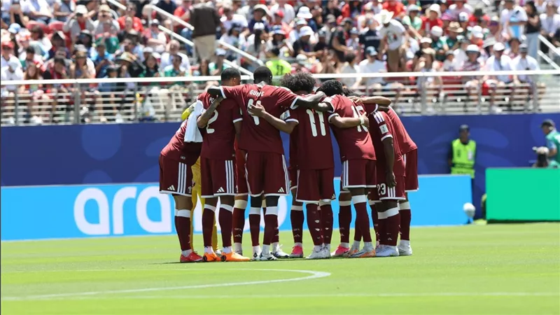 والد لاعب قطر: التعادل أمام سويسرا نقطة الانطلاق في المونديال