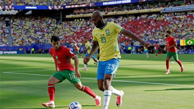 التعادل يحسم الشوط الأول بين المغرب والبرازيل في كأس العالم 2026