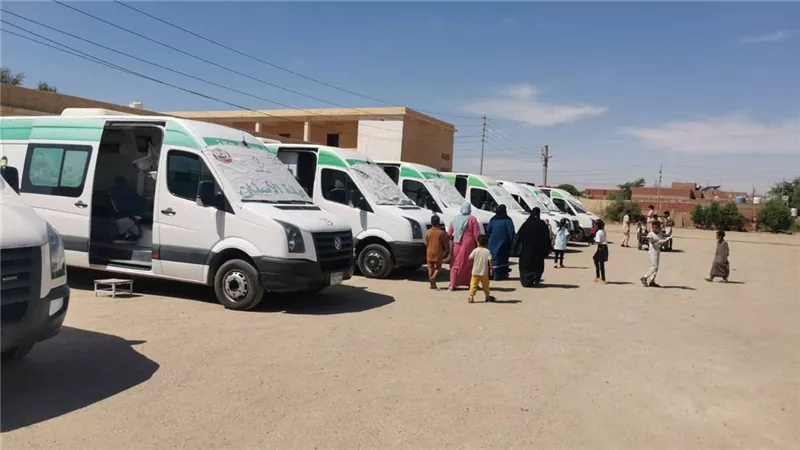 1233 مواطنا يستفيدون من قافلة طبية مجانية بقرية محمد عبده في السويس 