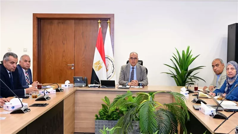 سويلم يتابع مشروع CROWN للتكيف المناخي وتحسين إدارة المياه