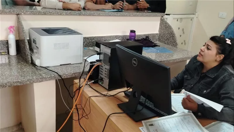 جامعة قنا : 3130 معاملة بالمركز البيومتري للأوراق الثبوتية منذ مارس الماضي
