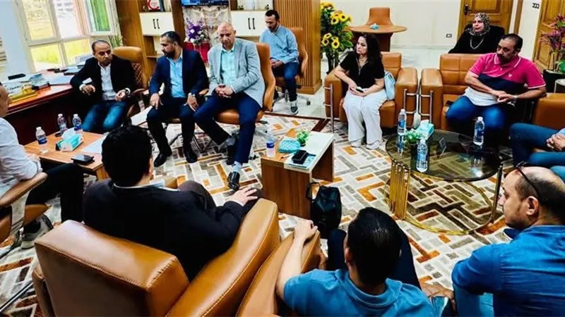 وزيرة الإسكان تتابع توفيق أوضاع أراضي العبور والشروق وتوجه بإنهاء الملفات