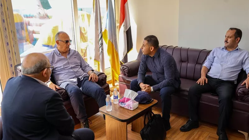الإسكندرية تناقش خطط مواجهة النوات البحرية وتعزيز حماية الشواطئ