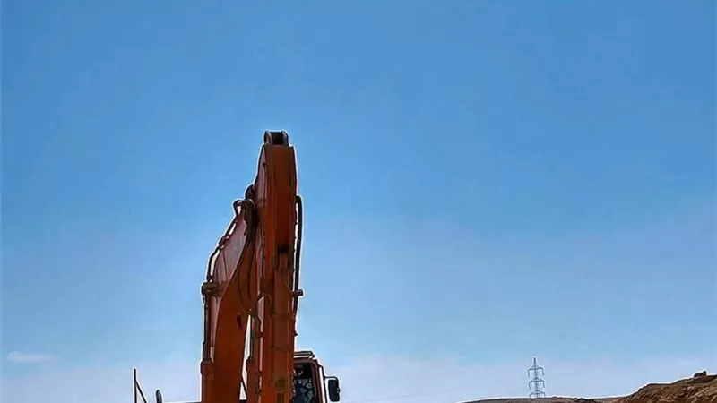 وزيرة الإسكان تتابع مشروعات الطرق والمرافق بالفيوم الجديدة