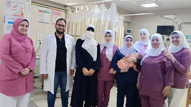 مستشفى دمياط العام تنقذ رضيعا من الاختناق بجهاز البرونكوسكوب لأول مرة